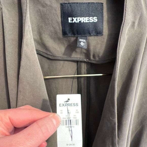 Express Belted Flyaway Soft Trench coat in a Brown XL - Picture 4 of 8